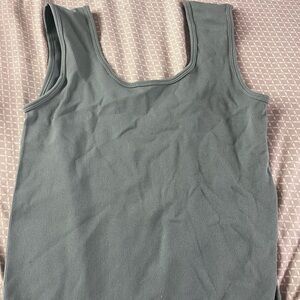 Green Fitted Sleeveless Crop Top
